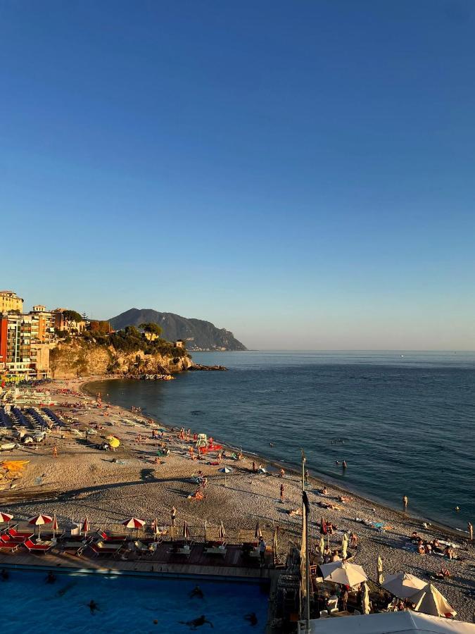 Finestre Sul Mare Apartment *